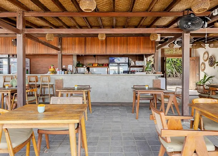 Tropical House Bali Bed & Breakfast Seminyak